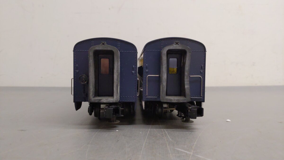 MTH 30-67447 Chesapeake & Ohio 2-Car 60’ Streamlined ABS Sleeper/Diner V2