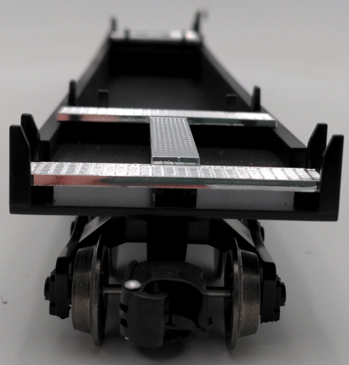 Menards 279-8371 O Scale TTX Intermodal Car EX