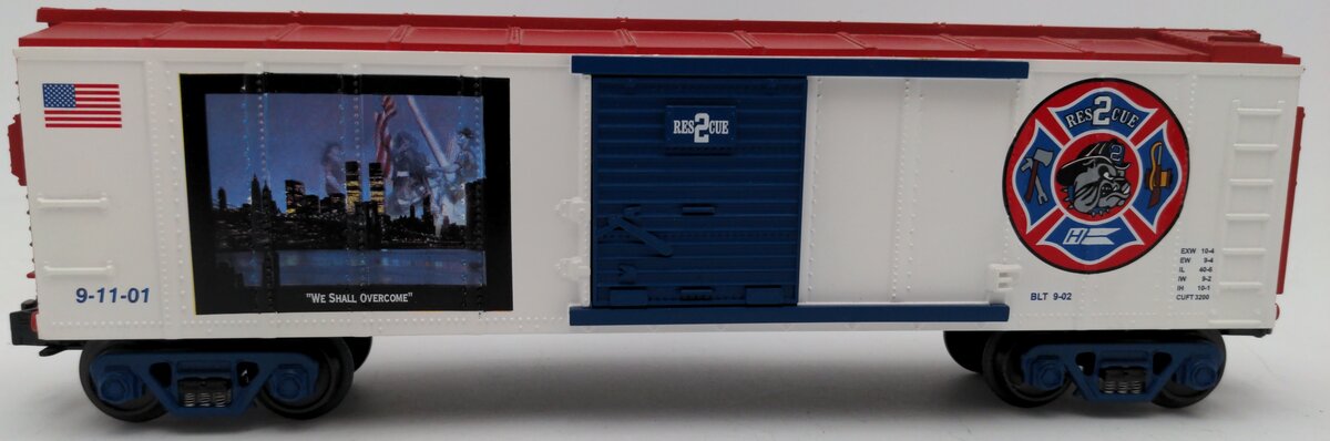MTH 30-74087 O Gauge Rescue 2 - NY Skyline Boxcar EX