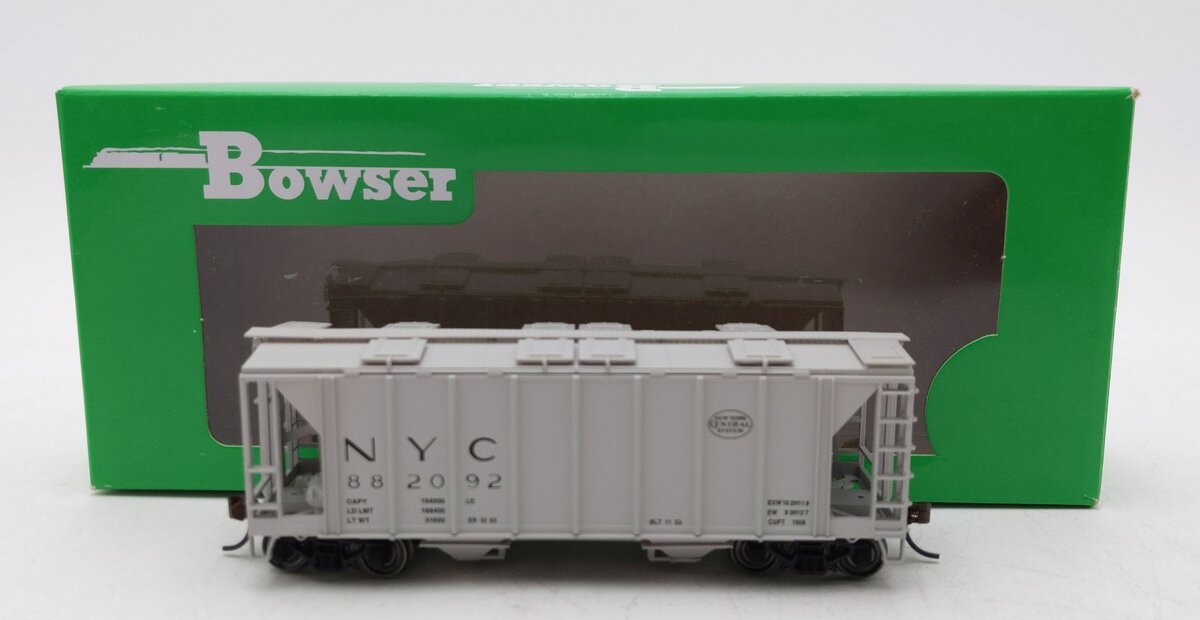 Bowser 60098 HO New York Central 70-Ton 2-Bay Covered Hopper Kit #882092 LN/Box