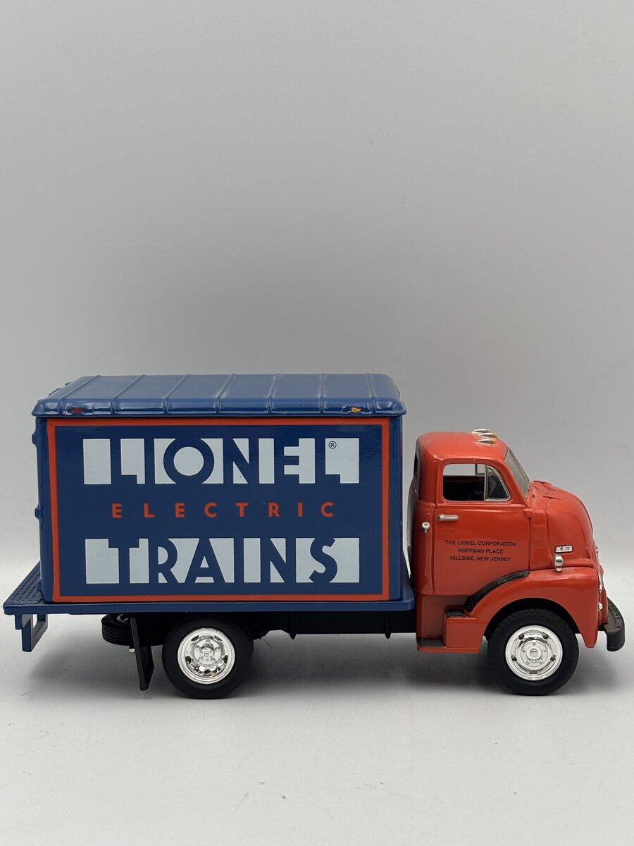 First Gear 19-0108 1:34 Scale 1952 GMC C.O.E Eastwood Automobilia Lionel Truck EX/Box