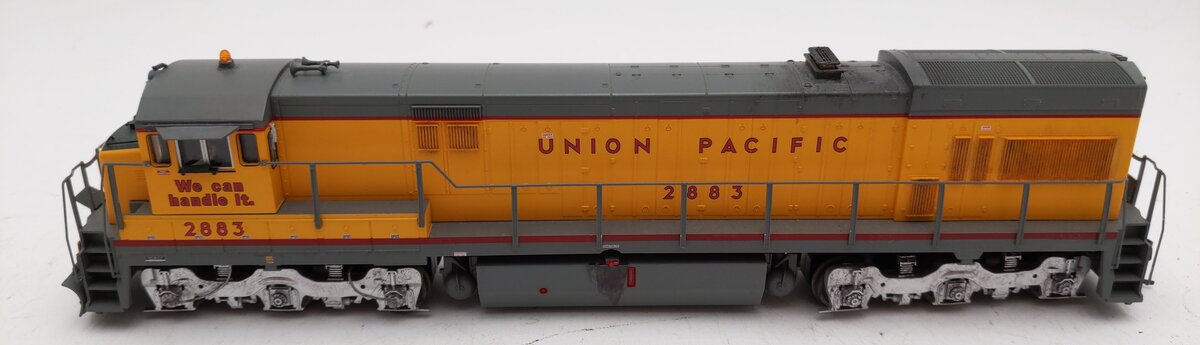 Atlas 7322 HO Scale Union Pacific GE U30C Diesel Locomotive (Weathered) #2883/Box