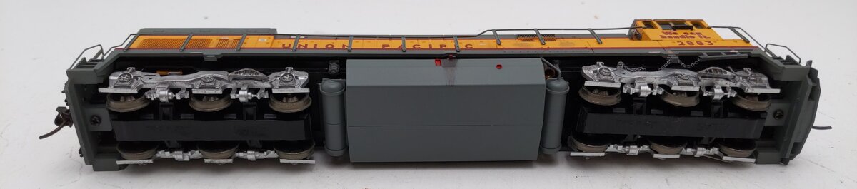 Atlas 7322 HO Scale Union Pacific GE U30C Diesel Locomotive (Weathered) #2883/Box