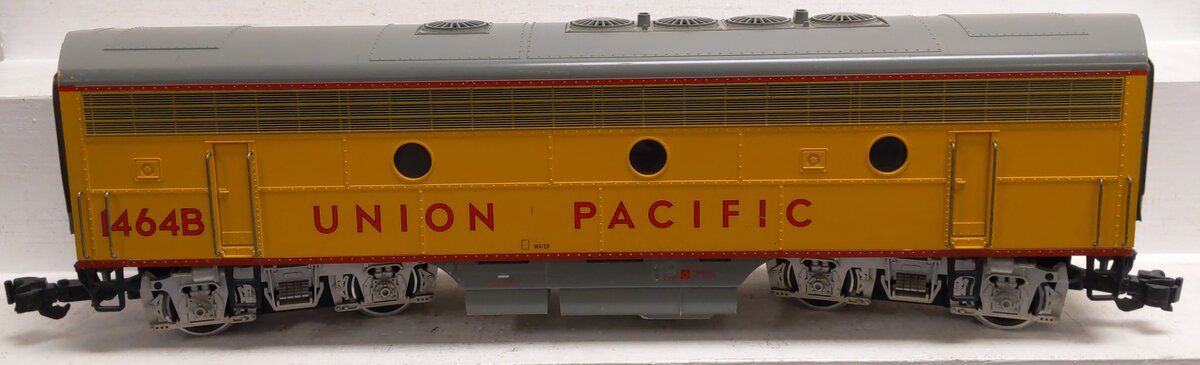 LGB 23582 G Union Pacific B Unit Non-Powered Diesel Locomotive w/Sound #1464B VG/Box