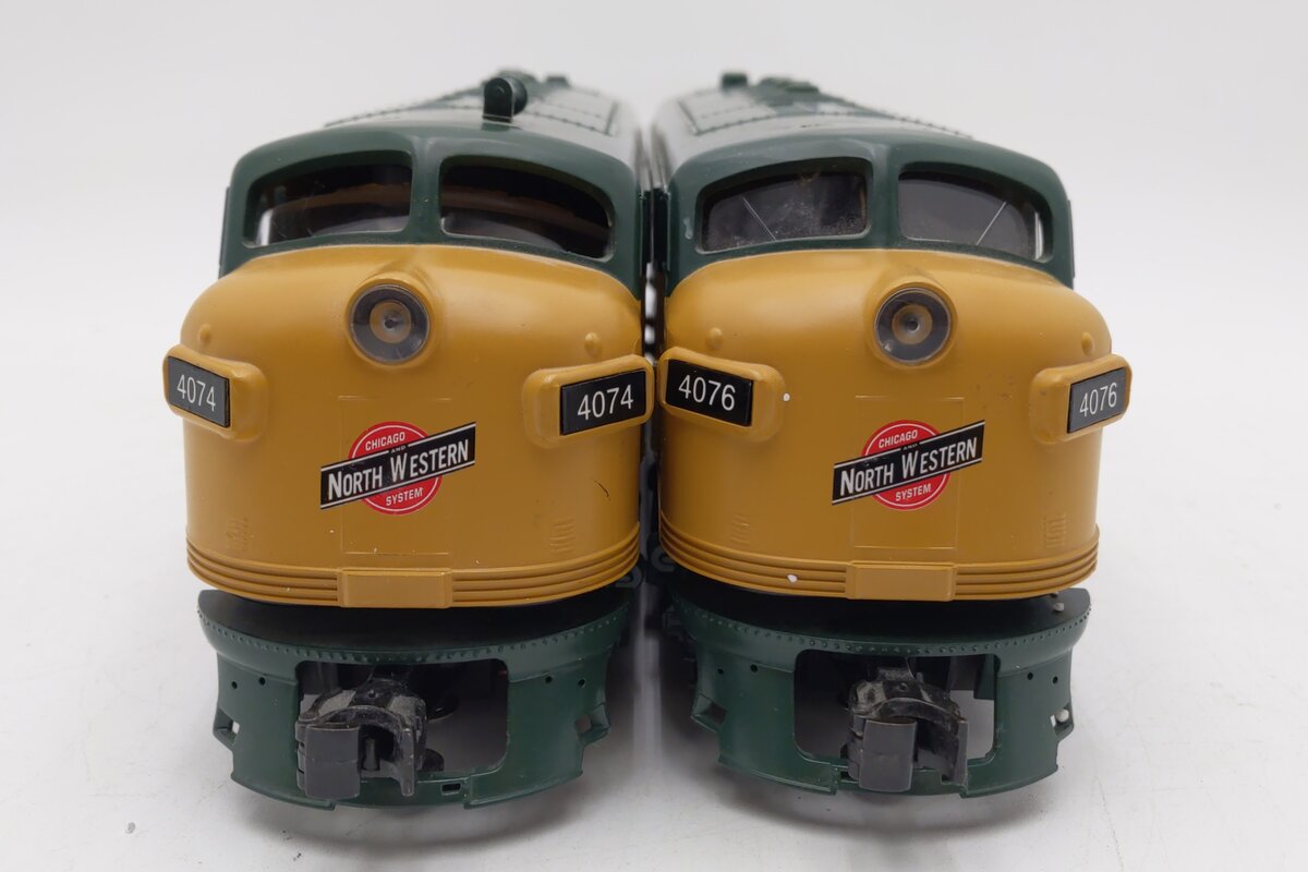 Williams F7-206 O C&NW EMD F-7 AA Diesel Locomotive Set #4047/4076 (3-Rail) EX/Box