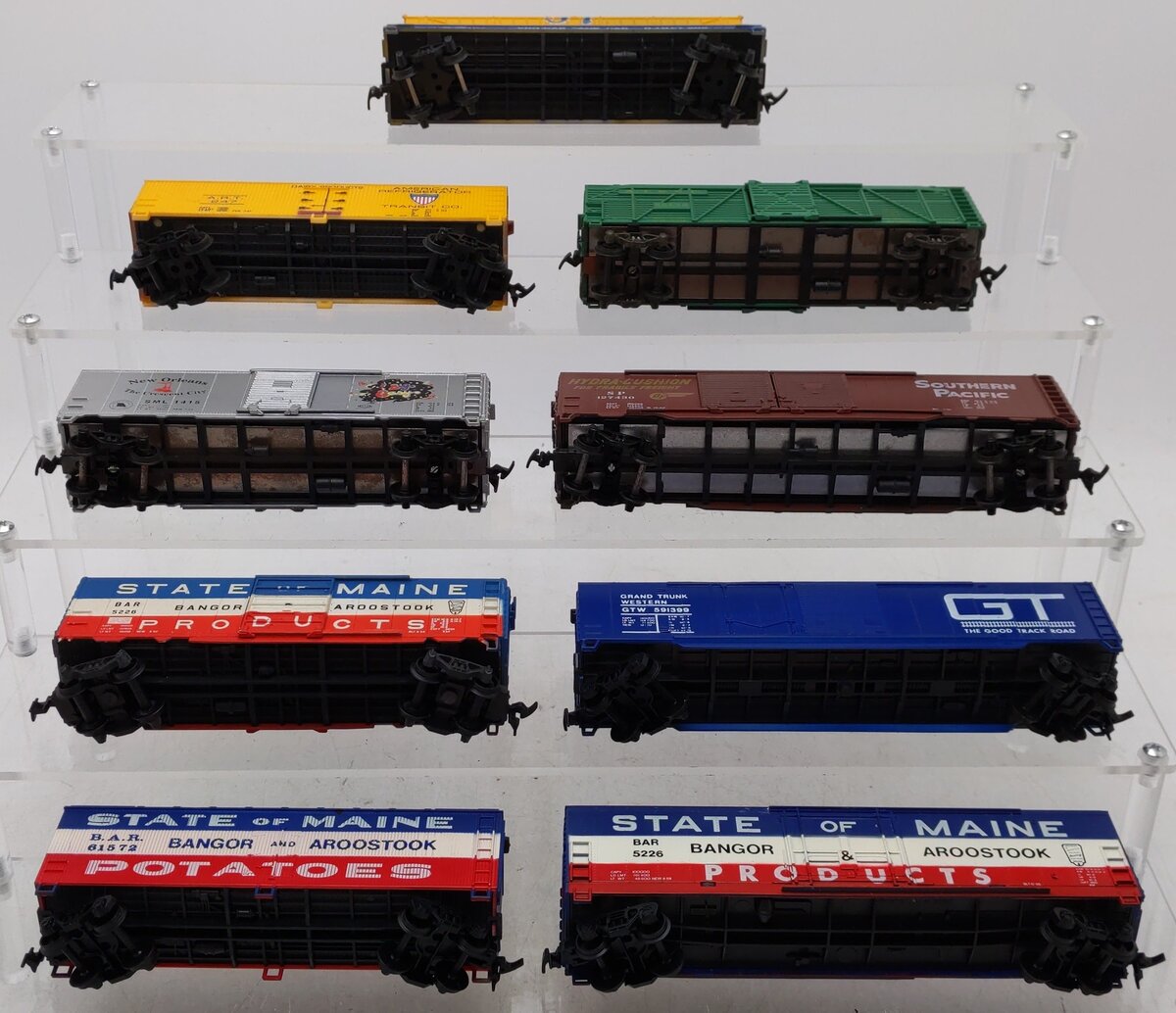HO Scale Assorted Freight Cars [9] VG