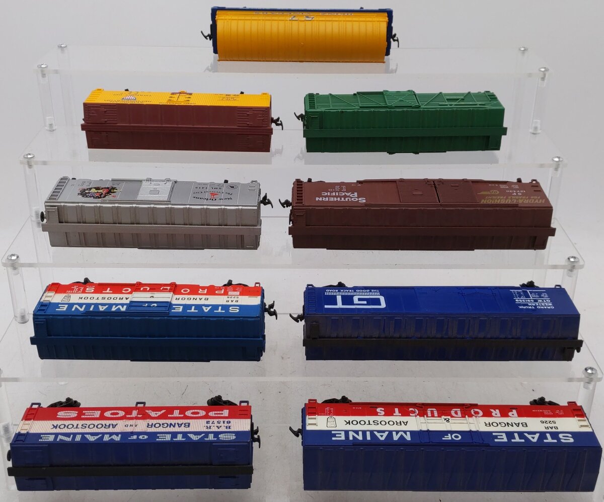 HO Scale Assorted Freight Cars [9] VG