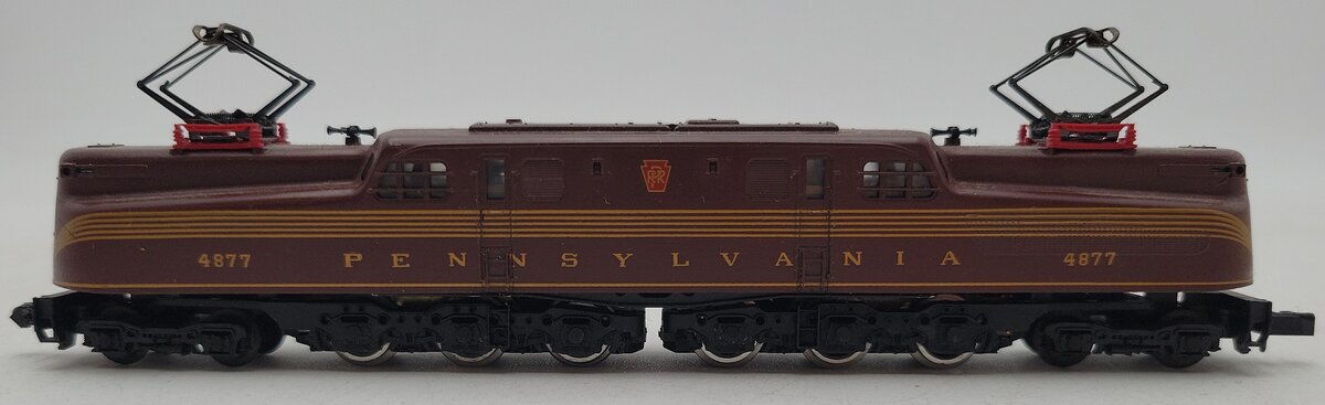 Arnold 5101 N Scale Pennsylvania GG-1 Electric Engine #4877 EX