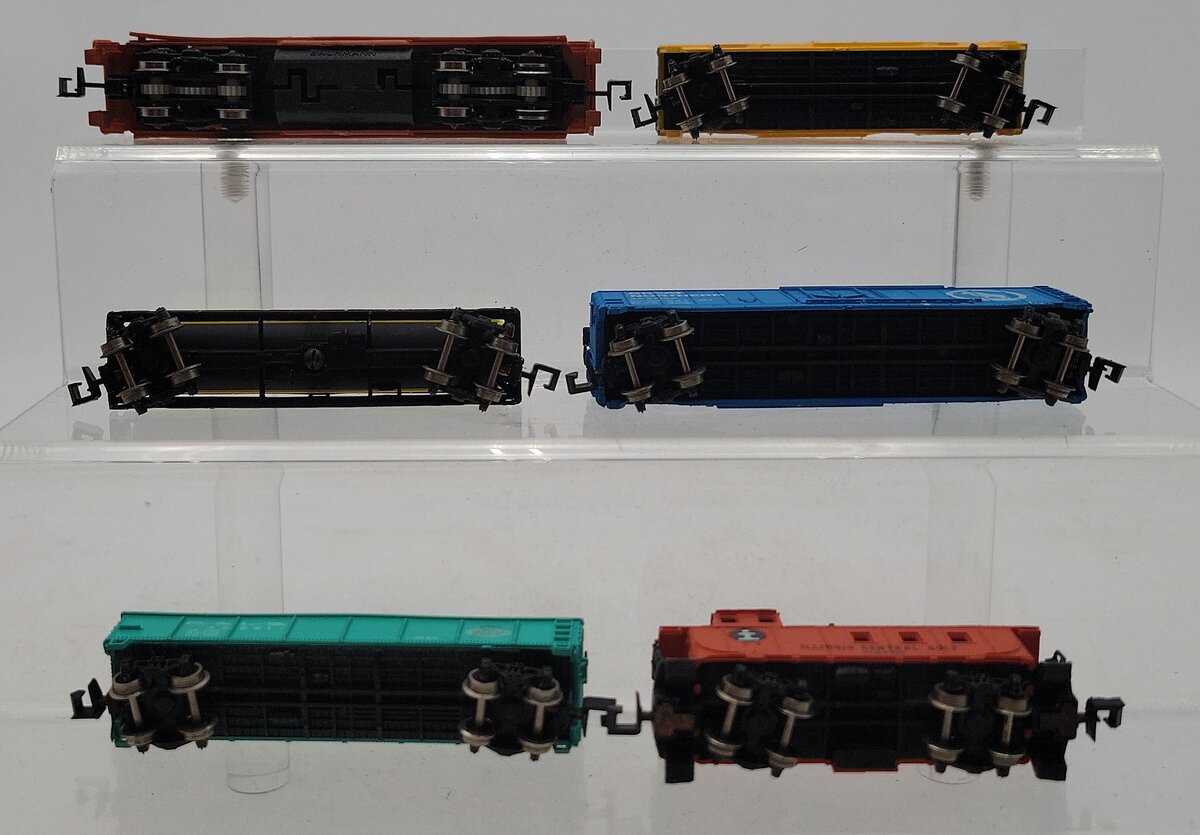 Bachmann 4026 N Illinois Central Gulf  GP-40 Diesel 5 Car Set EX/Box