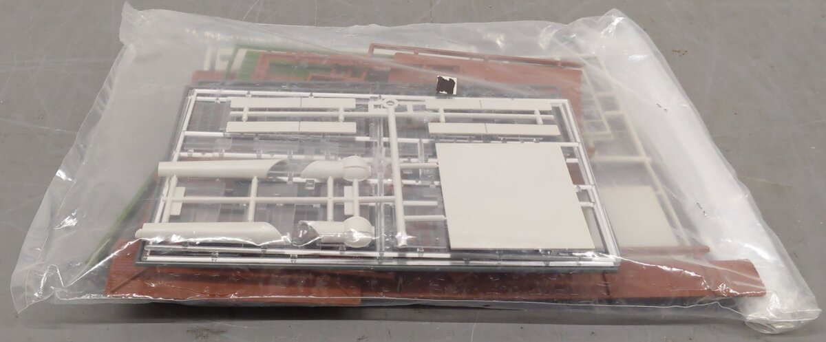 Lionel 6-12931 O Scale Electrical Substation Building Kit EX/Box