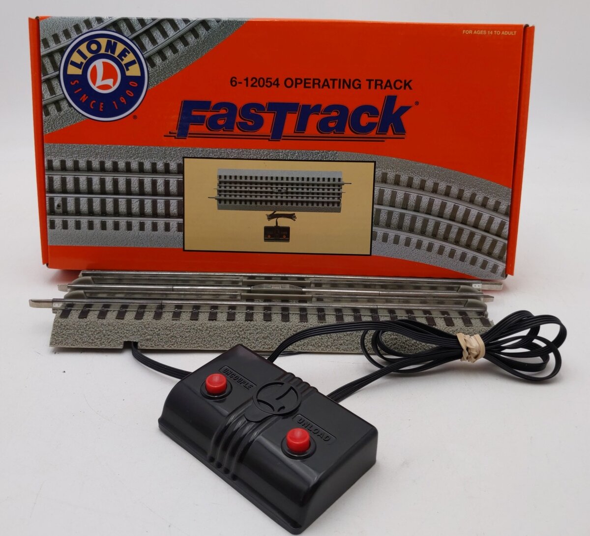 Lionel 6-12054 O FasTrack Operating Track Section EX/Box