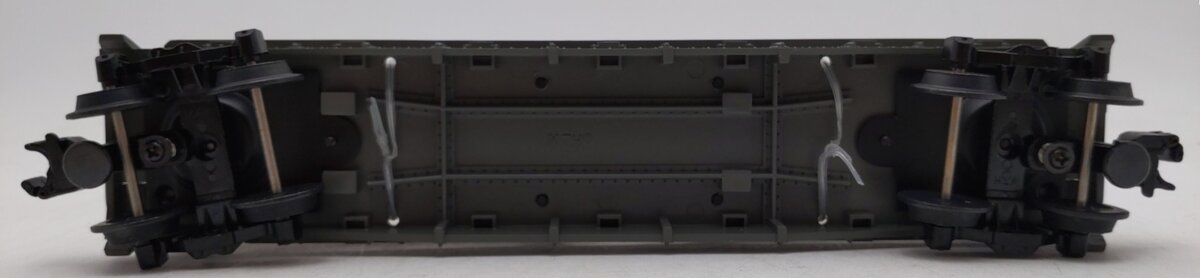 MTH 30-7610 O Gauge MTH Lines Flat Car with 2 Red Ertl '57 Chevys LN/Box