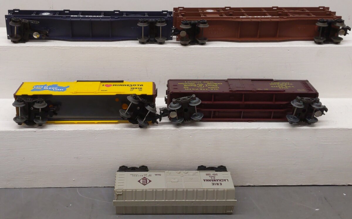Lionel O Assorted Freight Cars 6-9129, 6-9125, 6-199919, 6-5706, 6-7925 [5] EX