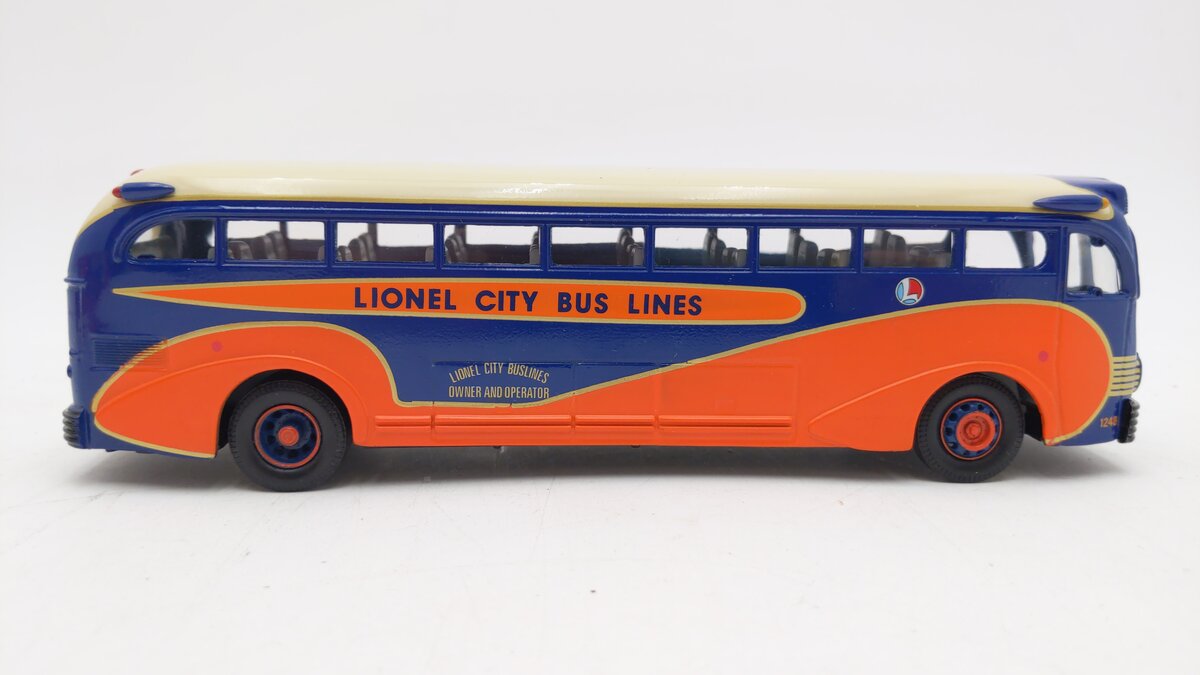 Corgi 53902 1:50 Scale Lionel Bus Lines Coach #148 EX/Box