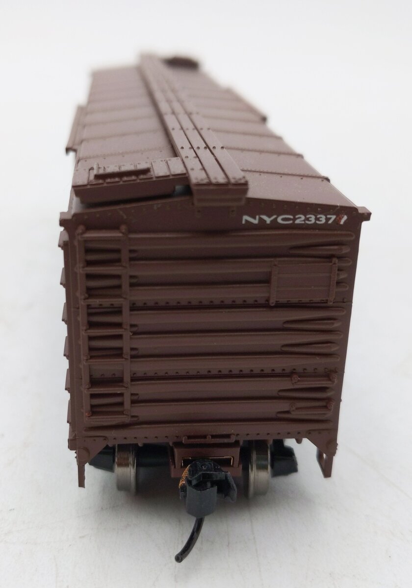 Walthers 910-4507 HO New York Central 40' Stock Car w/ Dreadnaught RTR Custom/Box