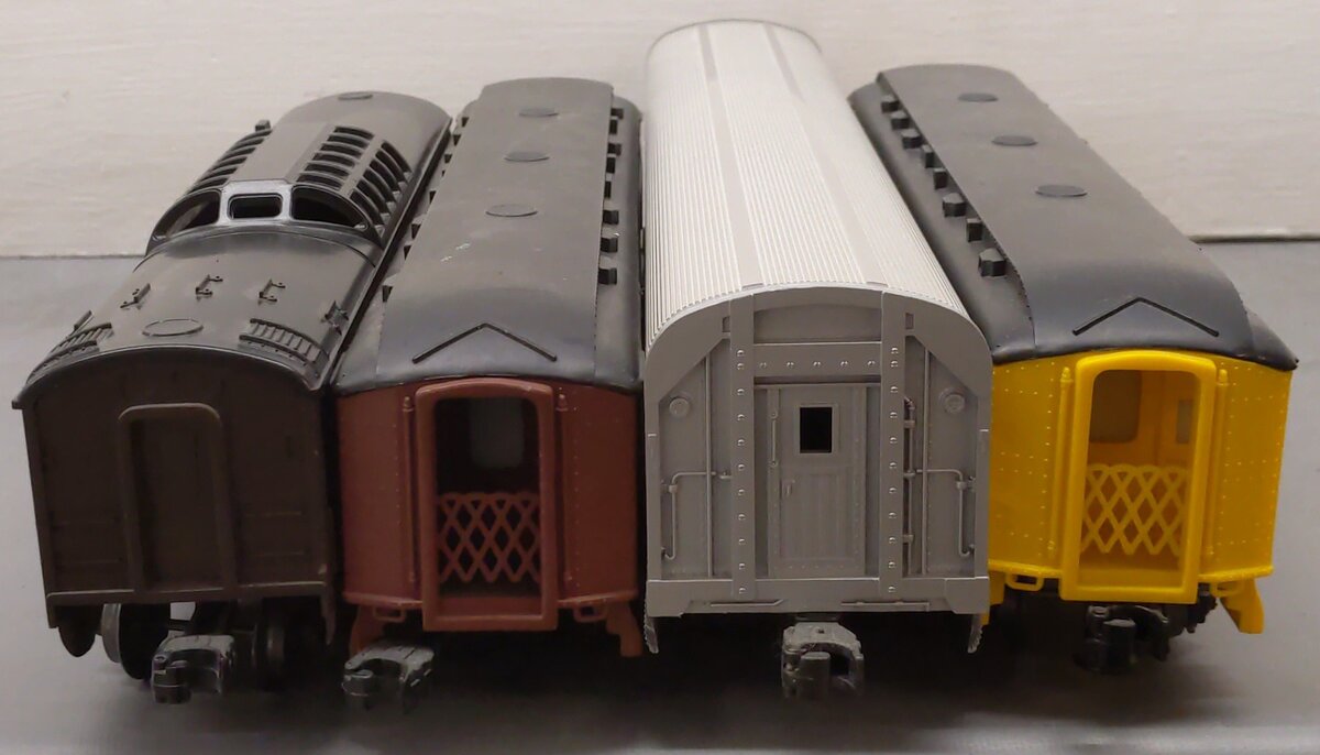 Lionel & Weaver O Assorted Passenger Cars [4] VG