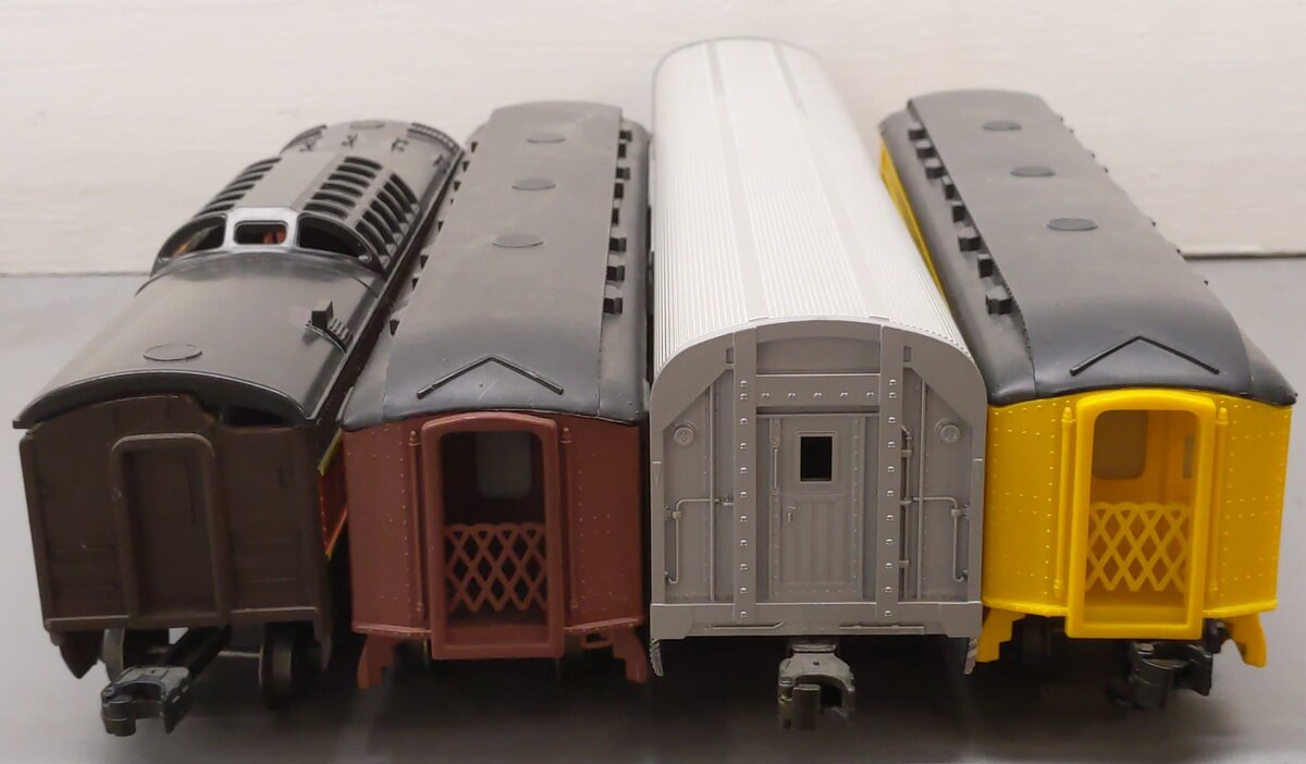 Lionel & Weaver O Assorted Passenger Cars [4] VG