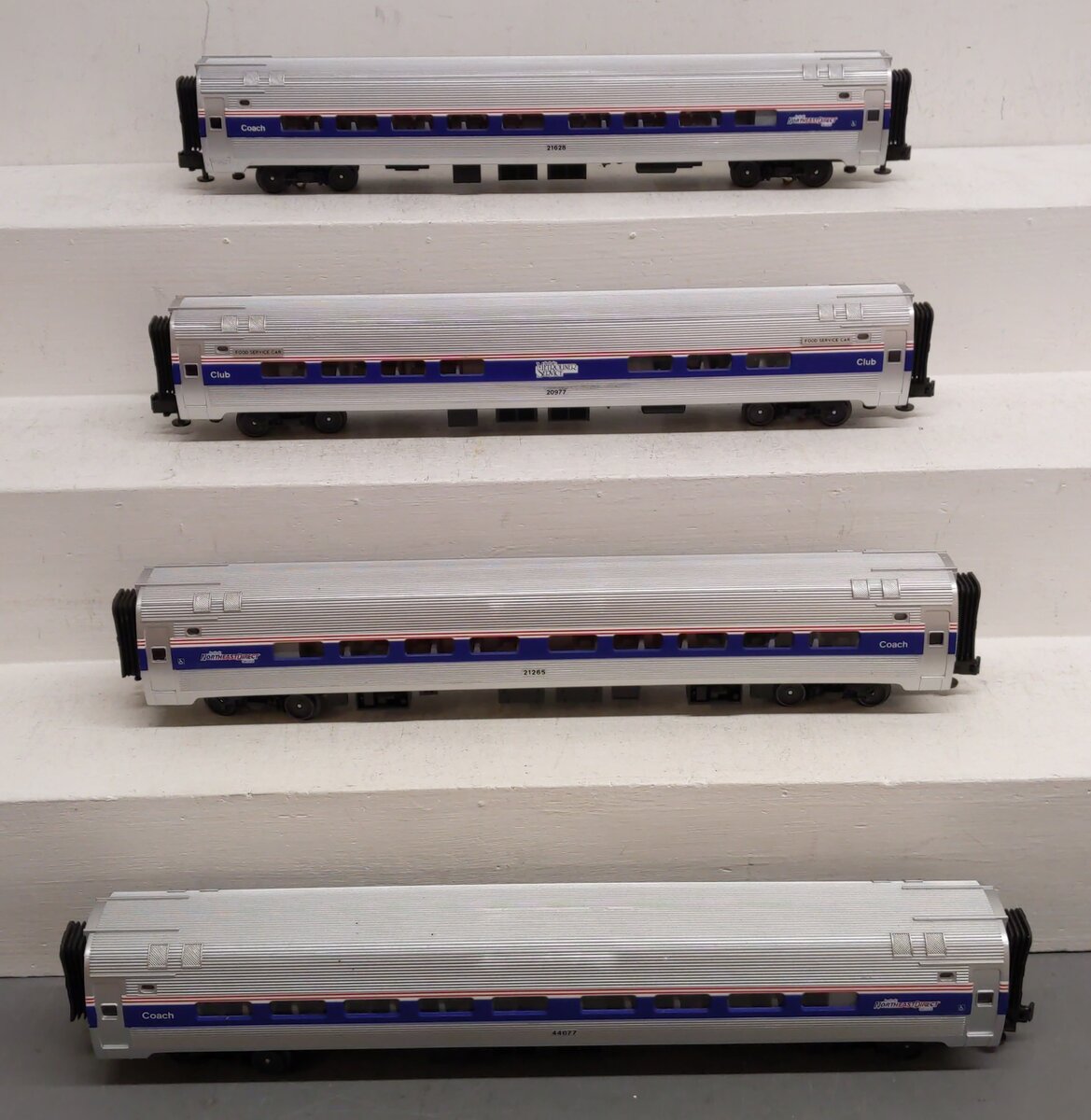 MTH 20-6531 O Gauge Amtrak Amfleet 4-Car Passenger Set EX