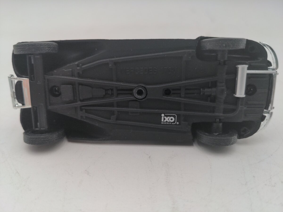 Schuco 1/43 Mercedes 170V Limousine Black EX/Box