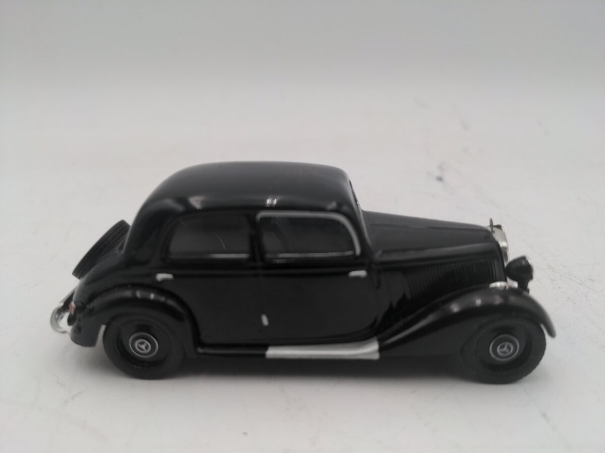 Schuco 1/43 Mercedes 170V Limousine Black EX/Box