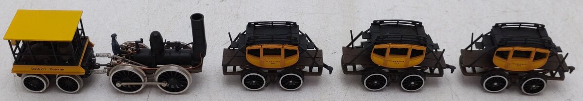 Bachmann 40-130 HO Gauge Dewitt Clinton Steam Train Set EX