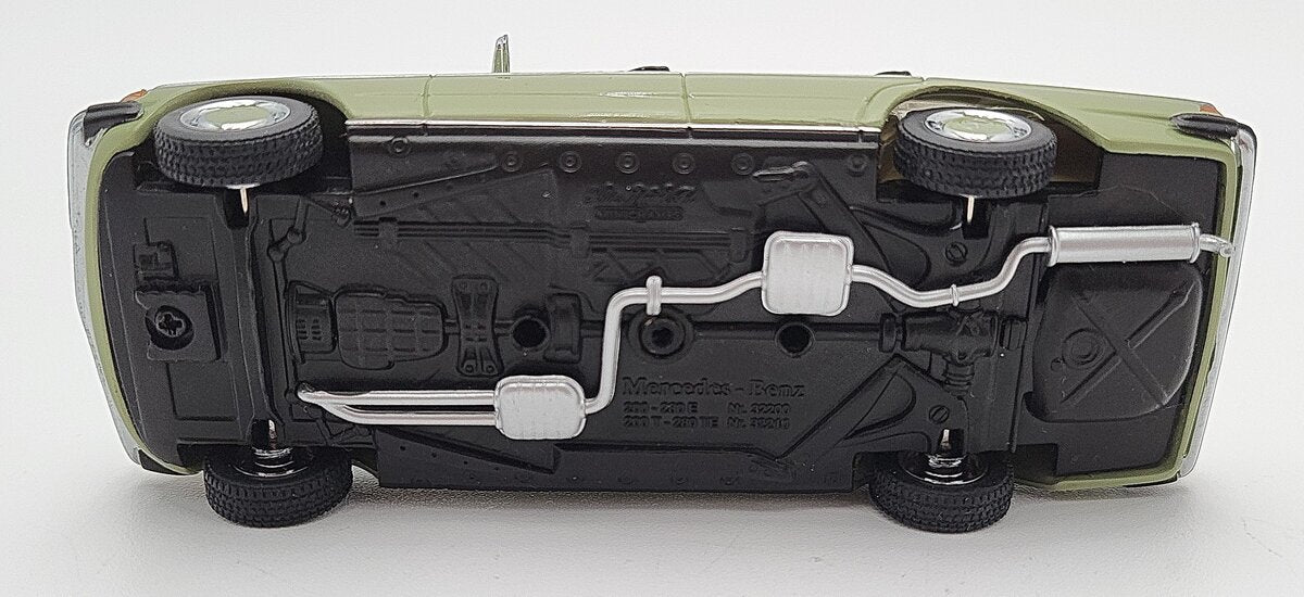 Minichamps 1:43 Mercedes Benz 230 CE 1977-85 Sage Green 430032214 EX