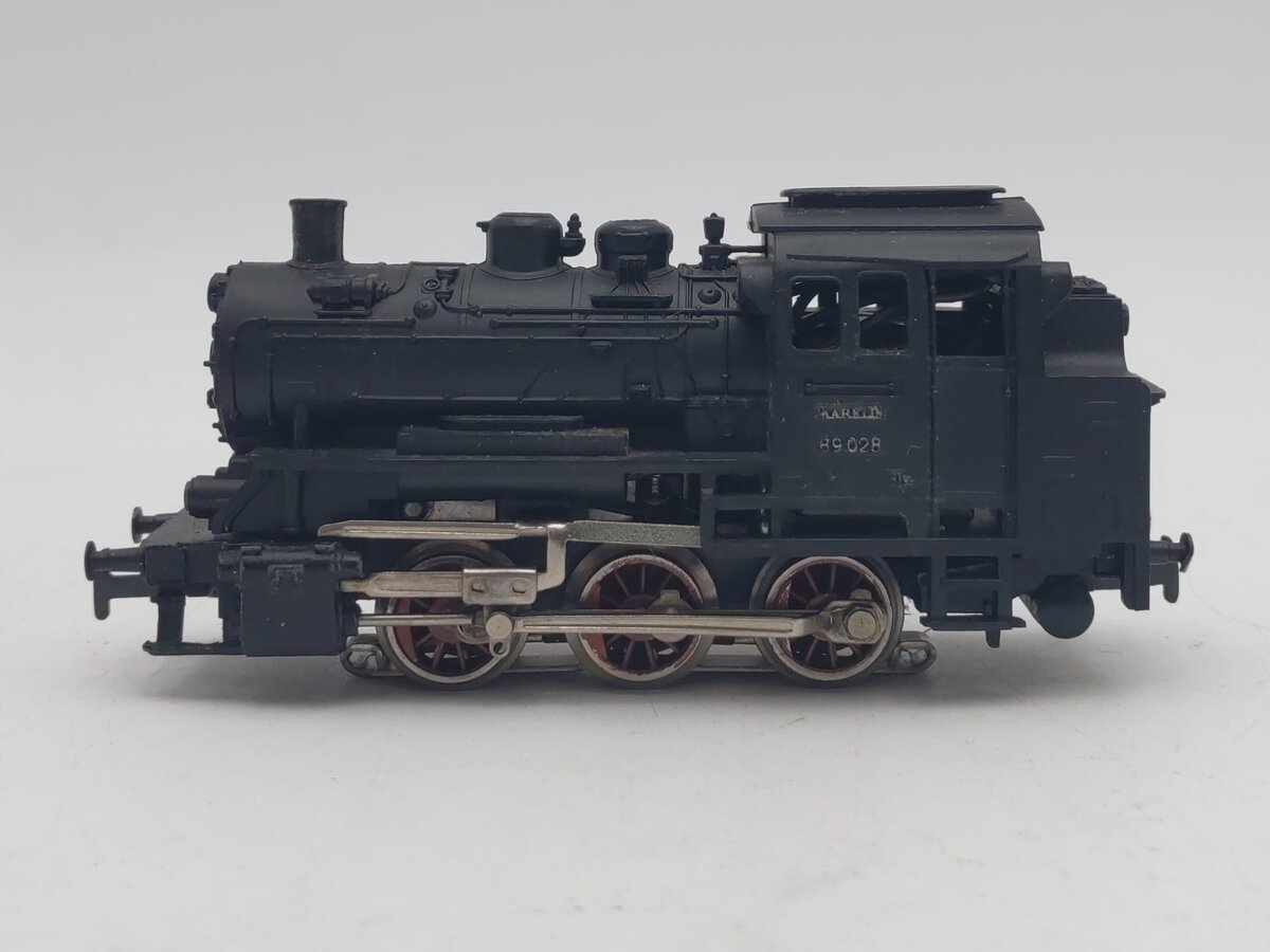 Marklin 3000 HO DB Tender Locomotive Br 89 version 2 EX/Box