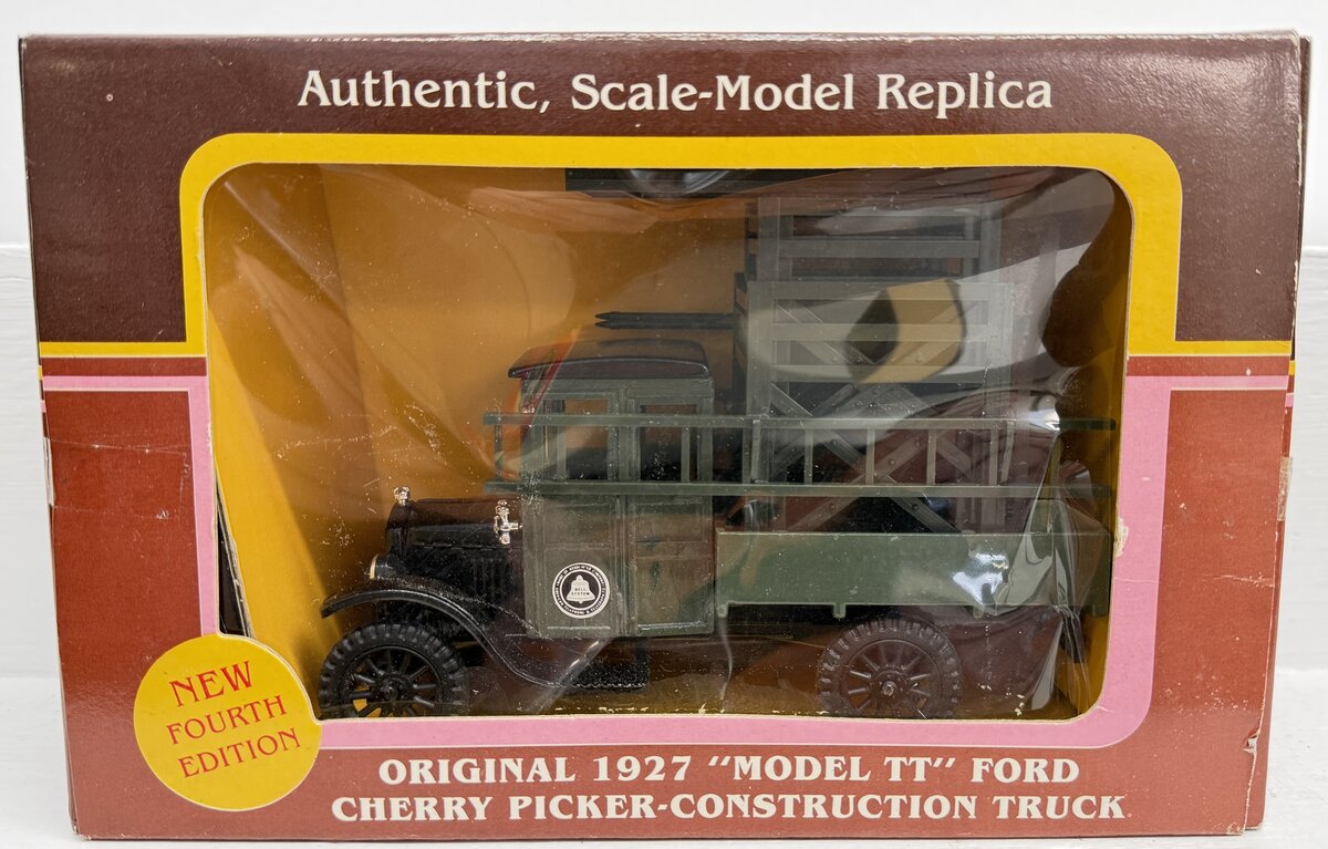 Yorkshire, Solido & Britains 1:25 - 1:43 Scale Diecast Army Trucks & Soldier [5] EX/Box