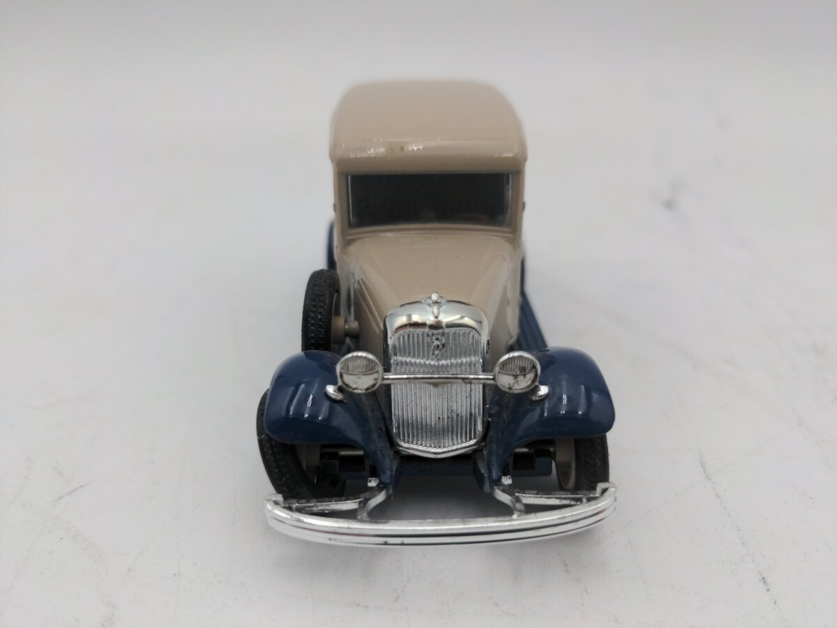 Eligor 1/43 Chocolat Lindt Truck EX/Box