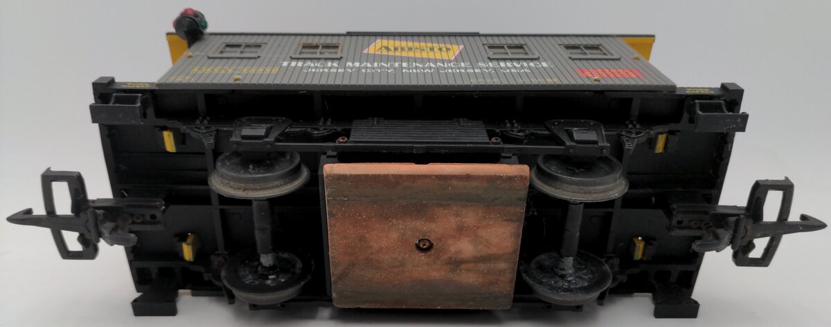 Aristo-Craft 46950 G Track Maint. Service Car/Track Cleaning Car - Metal Wheels/Box