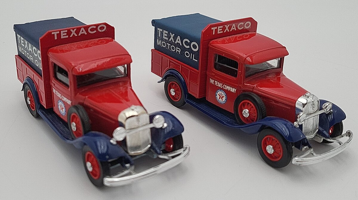 Eligor 1069 1:43 Red & Blue 1933 Ford V8 Texaco Bache Pick-Up Trucks [2] EX