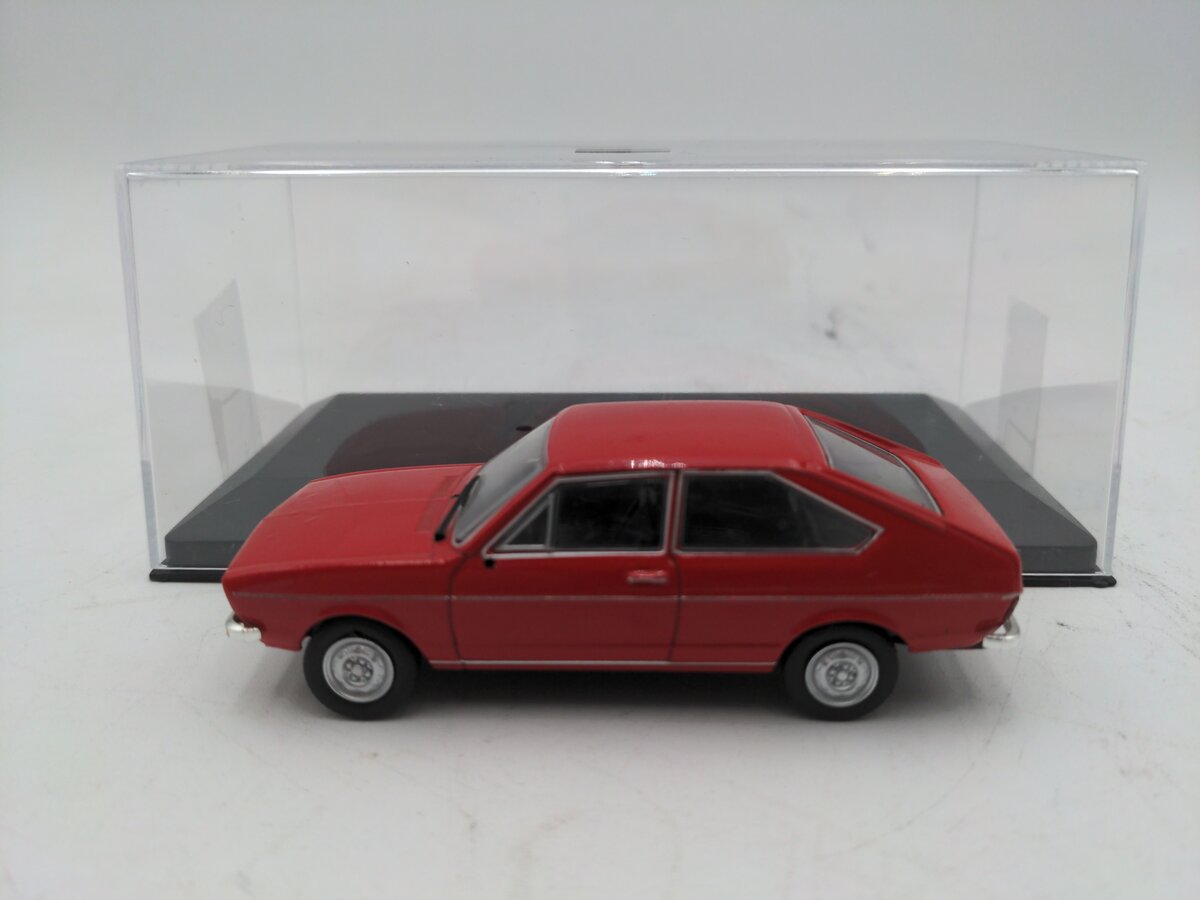 Whitebox 1/43 Volkswagon Passat B1 1973 VG/Box