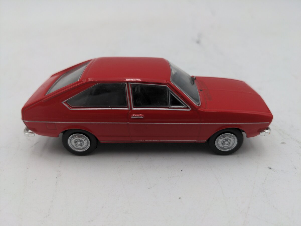 Whitebox 1/43 Volkswagon Passat B1 1973 VG/Box