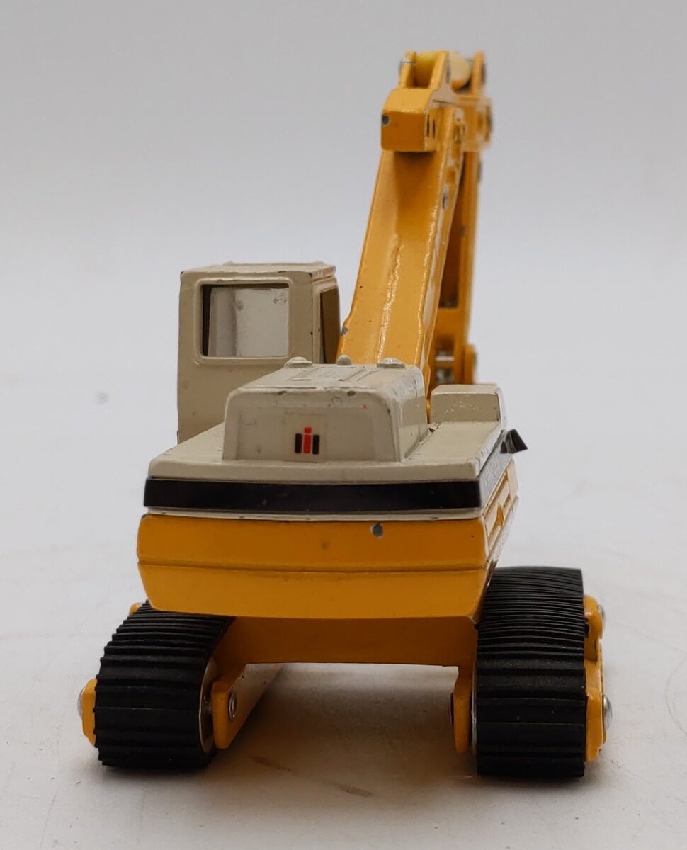 ERTL Mighty Movers 1:64 Scale 1854 International Hough Excavator #640 LN/Box