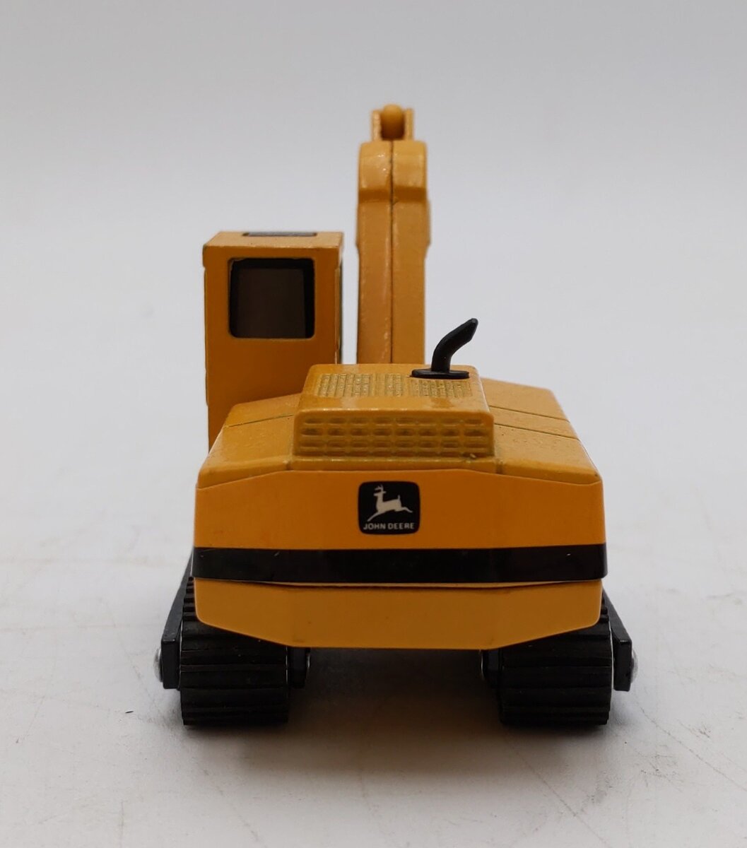 ERTL Mighty Movers 1:64 Scale John Deere #690C LN