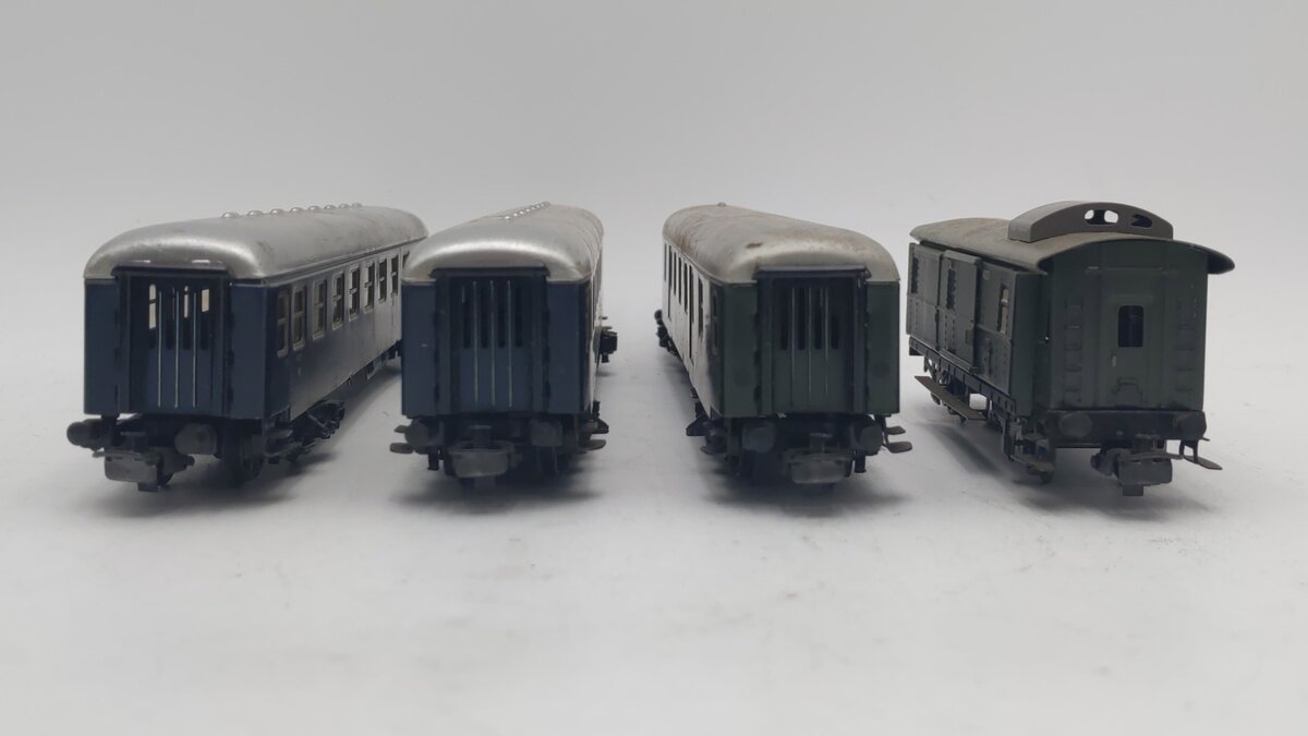 Marklin HO Vintage Freight & Passenger Cars: 4003, 4026, 4027, 4027 [4] EX/Box