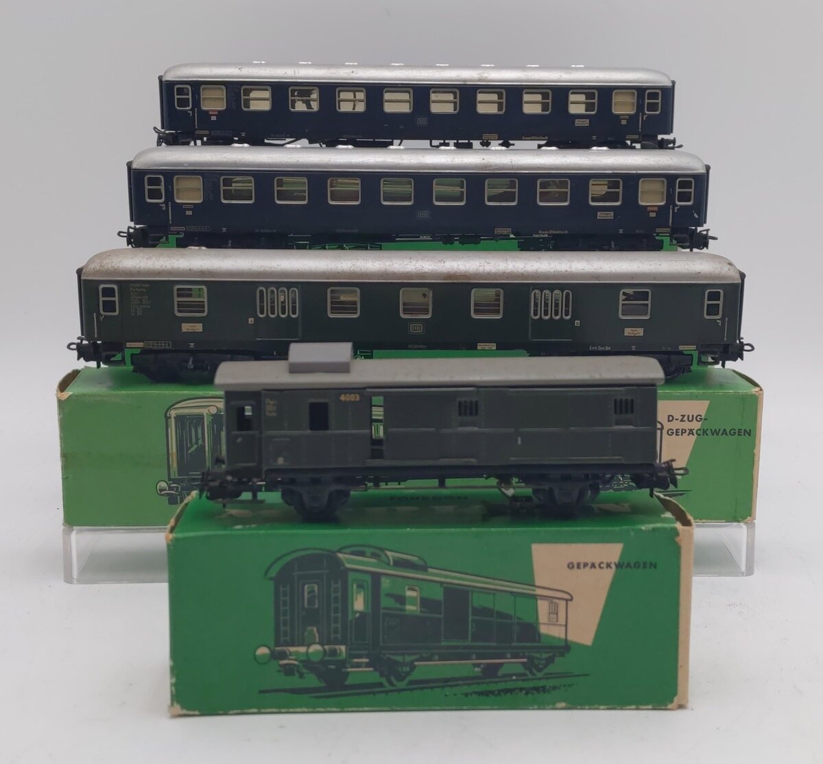 Marklin HO Vintage Freight & Passenger Cars: 4003, 4026, 4027, 4027 [4] EX/Box