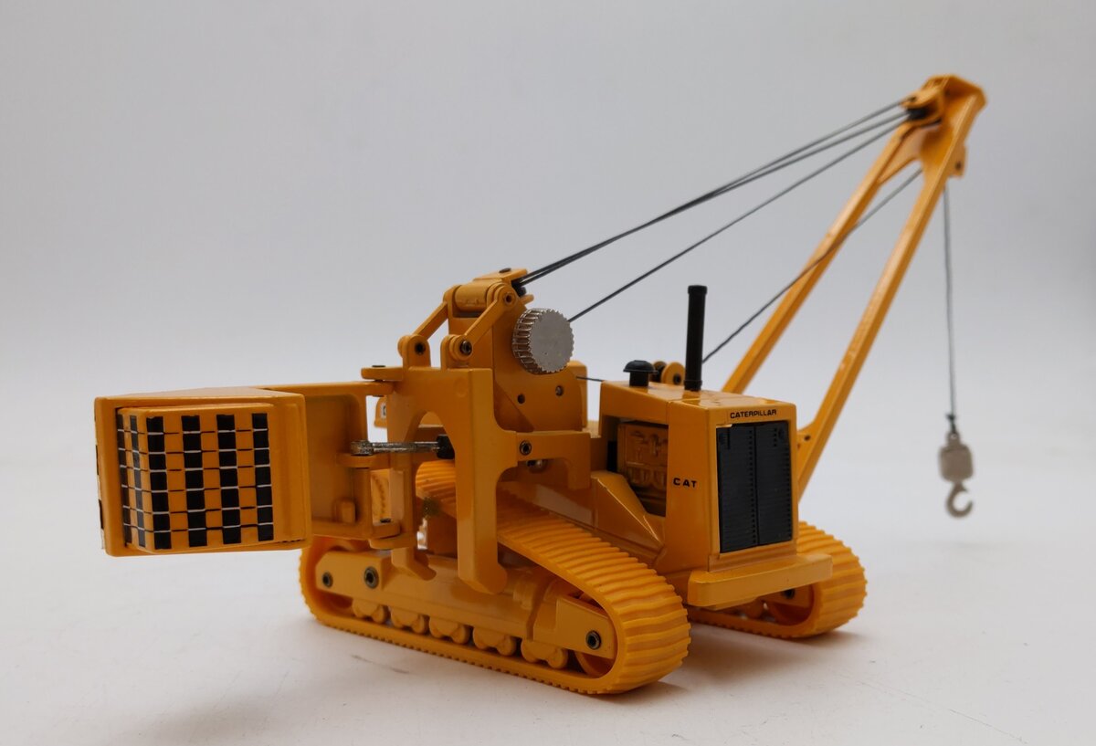 Joal 224 1:50 Scale Caterpillar C-591 Pipe Layer Die-Cast LN