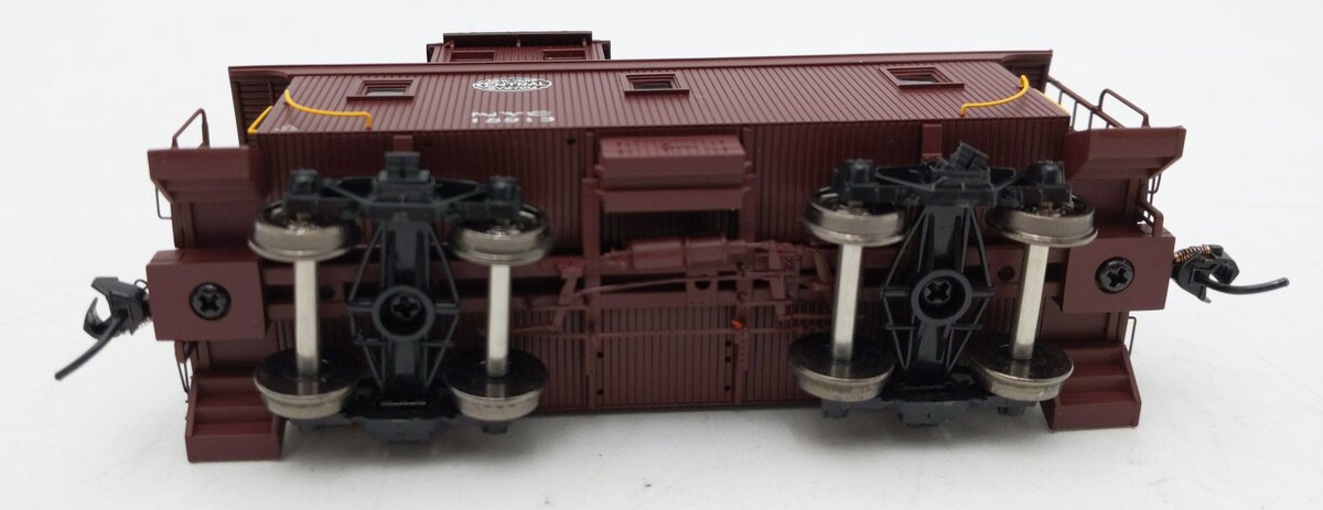 Walthers 920-103453 HO New York Central DM&IR Class G2 Wood Caboose #18913 LN/Box