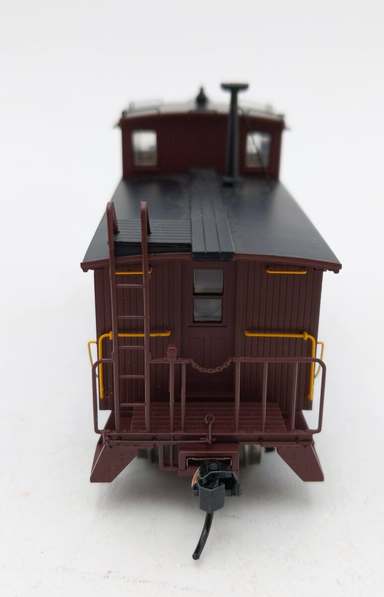 Walthers 920-103453 HO New York Central DM&IR Class G2 Wood Caboose #18913 LN/Box