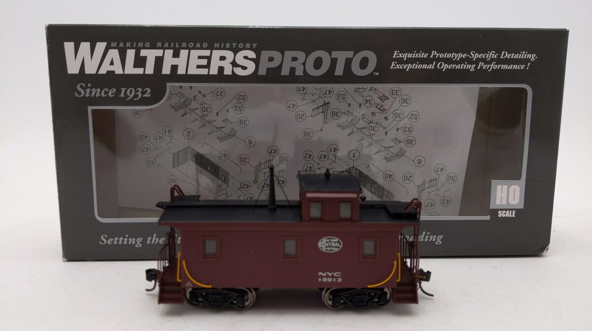 Walthers 920-103453 HO New York Central DM&IR Class G2 Wood Caboose #18913 LN/Box