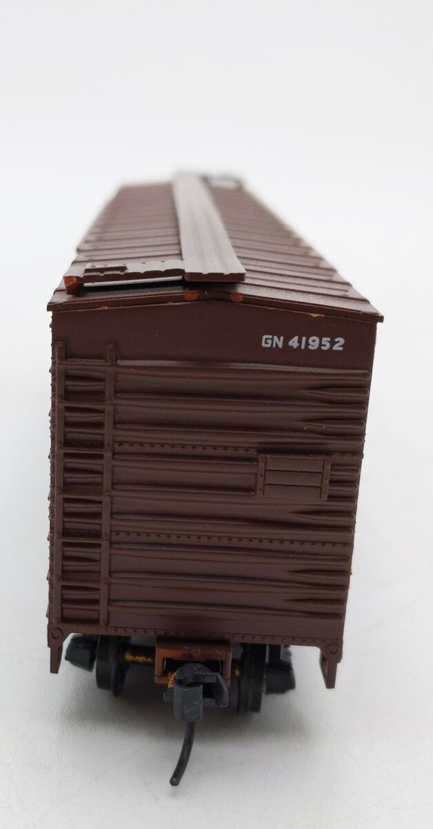 Walthers 932-5851 HO Great Northern 50' DD OB Auto Boxcar # 41952 LN/Box