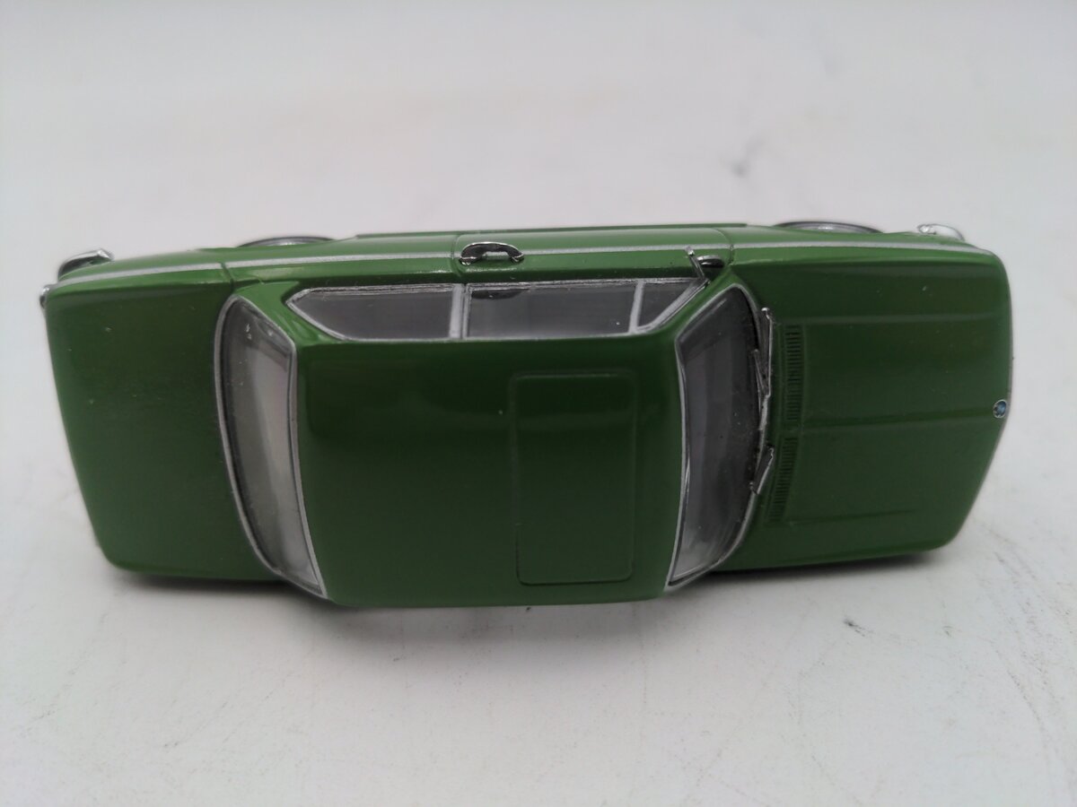 Whitebox BMW 2000 CS 1966 Green EX/Box