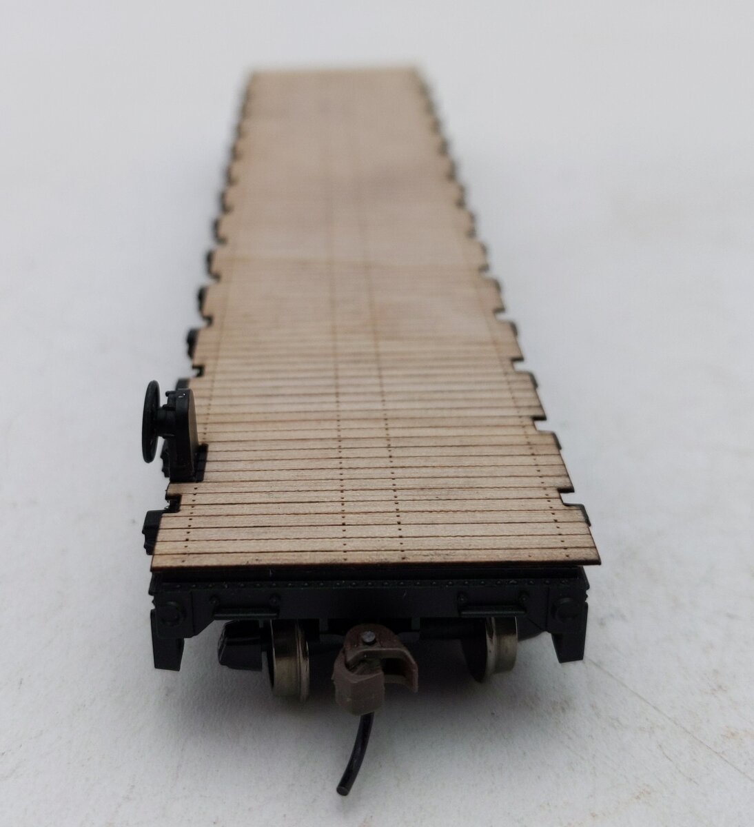 Walthers 931-1607 HO Nickel Plate Road Flatcar - Ready to Run #1907 LN/Box