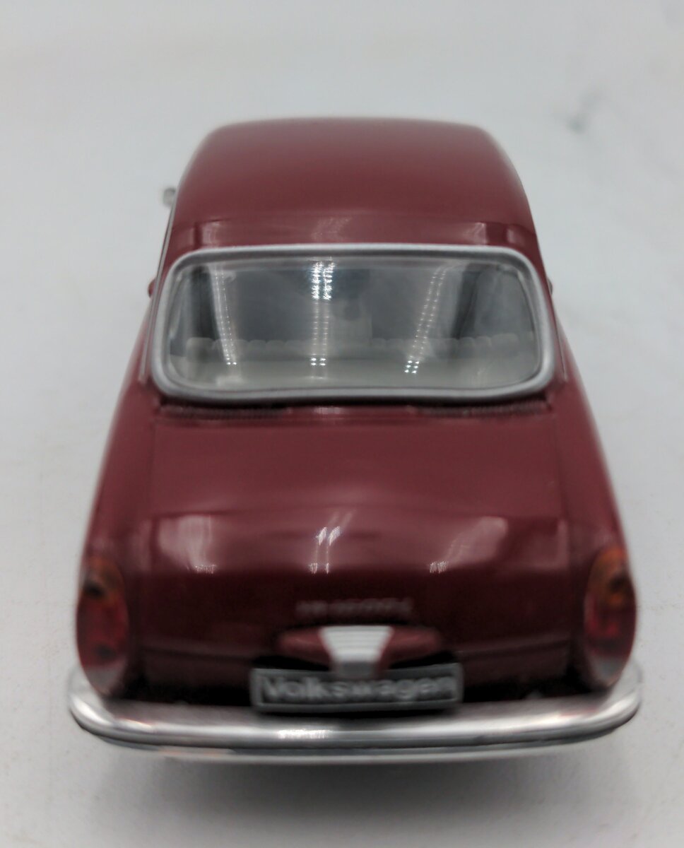 Whitebox 1:43 Volkswagon 1600 L 1970 Red EX/Box