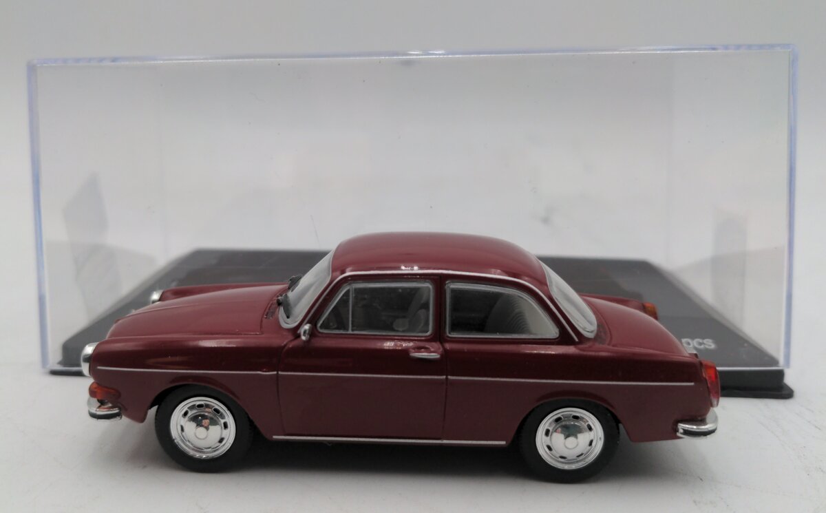 Whitebox 1:43 Volkswagon 1600 L 1970 Red EX/Box