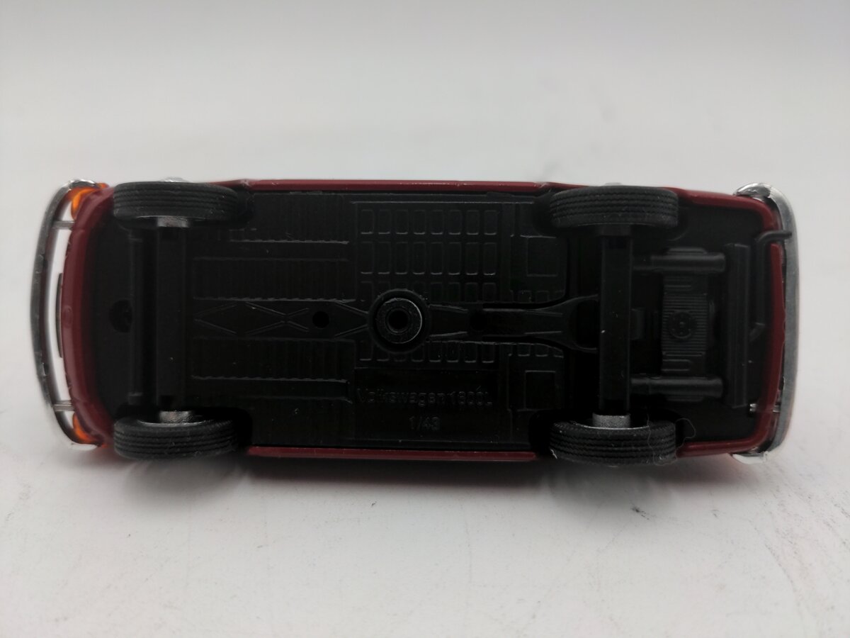 Whitebox 1:43 Volkswagon 1600 L 1970 Red EX/Box