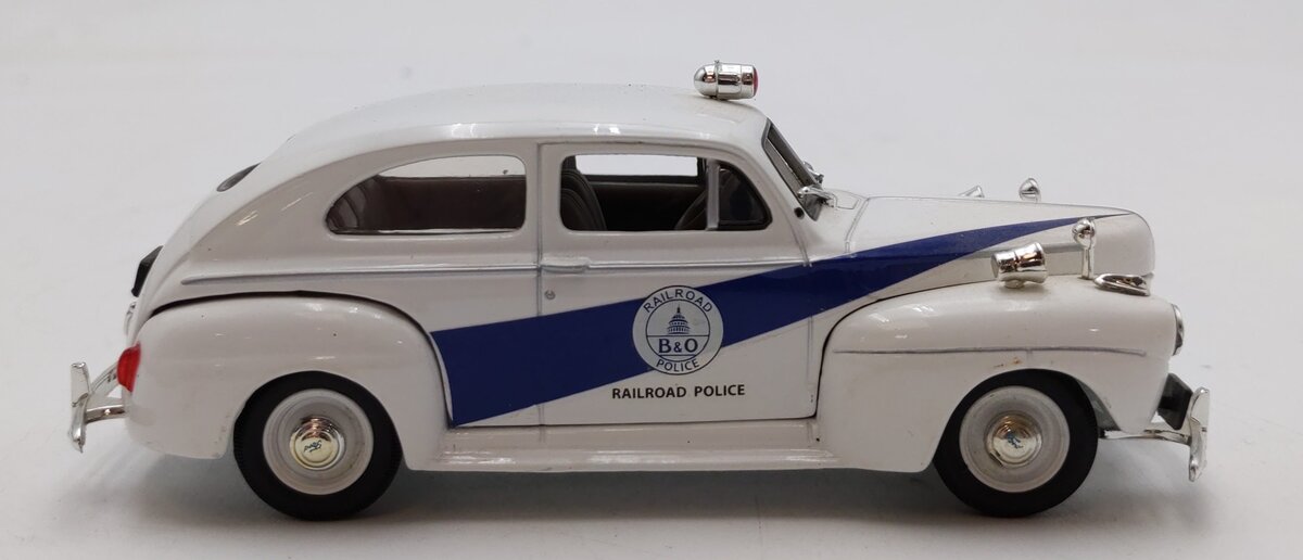 First Response 1:43 Scale Ford 1940 B&O Railroad Police EX/Box