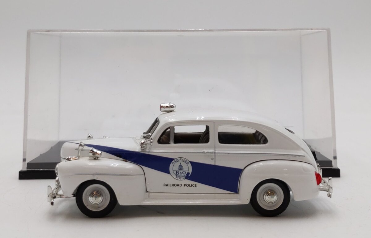 First Response 1:43 Scale Ford 1940 B&O Railroad Police EX/Box