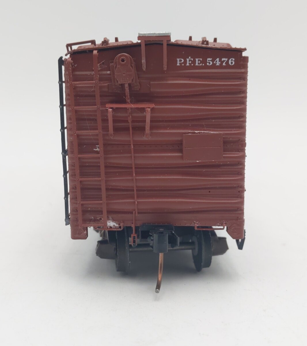 Pacific Rail 2330.5 S-Scale PFE R-40-23 Steel Ice Reefer Car Kit #5476 Assembled VG/Box
